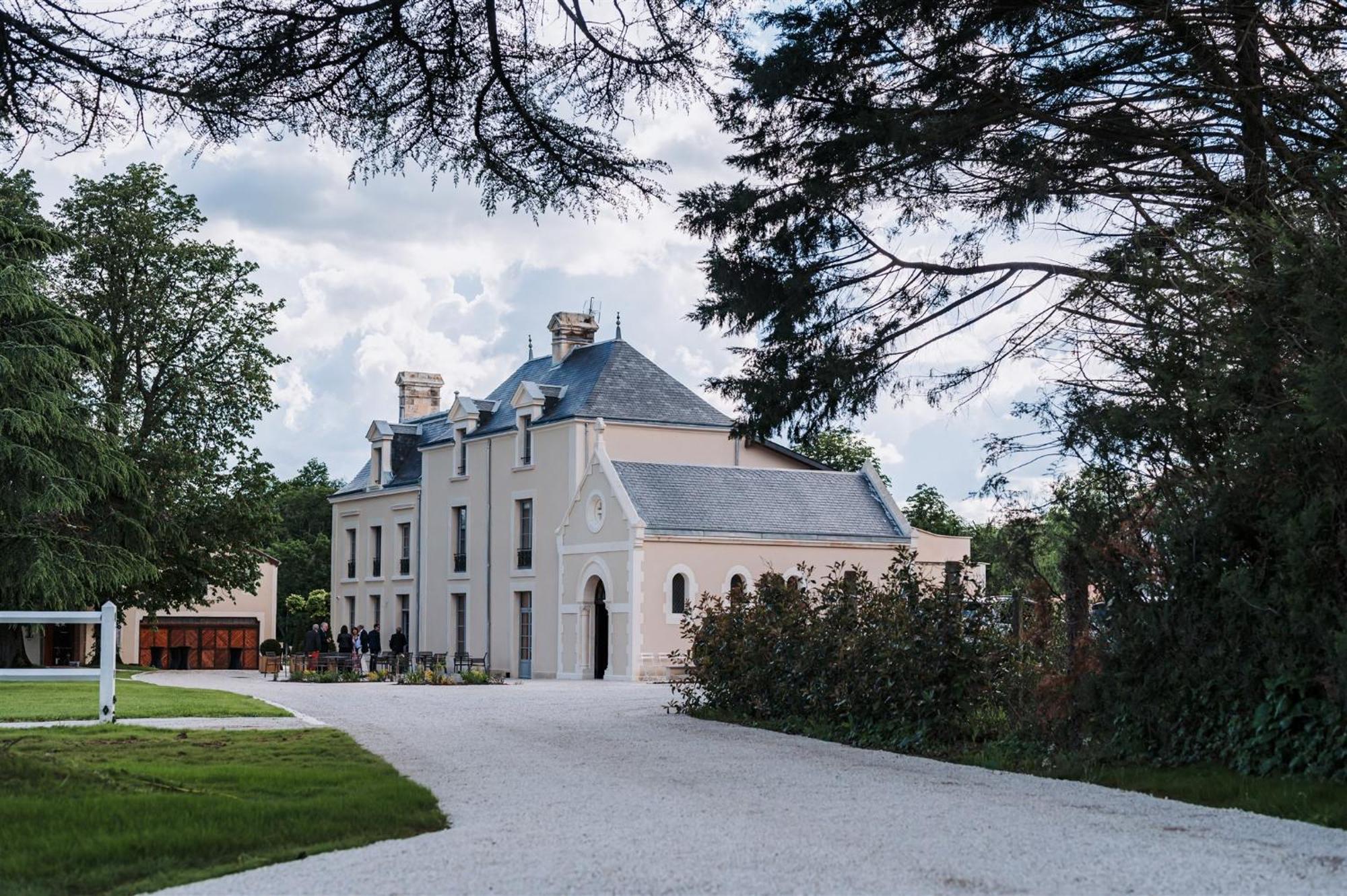 Domaine De L'Ecorcerie Hotel Fontaine-le-Comte Екстериор снимка