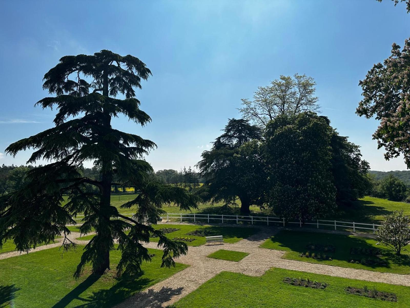 Domaine De L'Ecorcerie Hotel Fontaine-le-Comte Екстериор снимка
