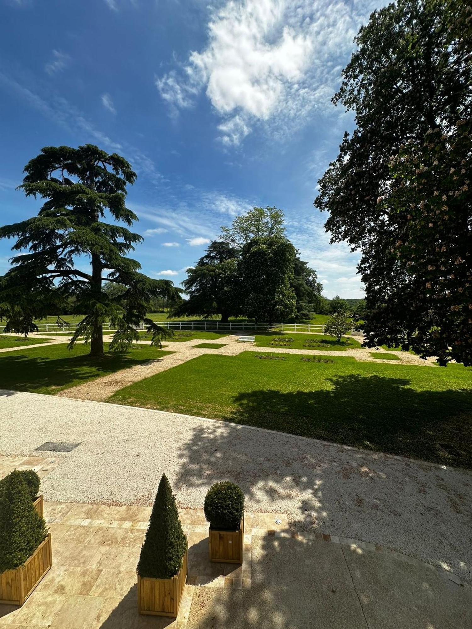 Domaine De L'Ecorcerie Hotel Fontaine-le-Comte Екстериор снимка